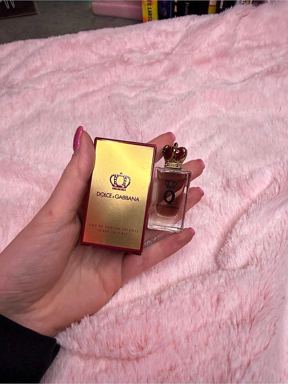 Dolce & Gabbana Queen Dabber- NWT